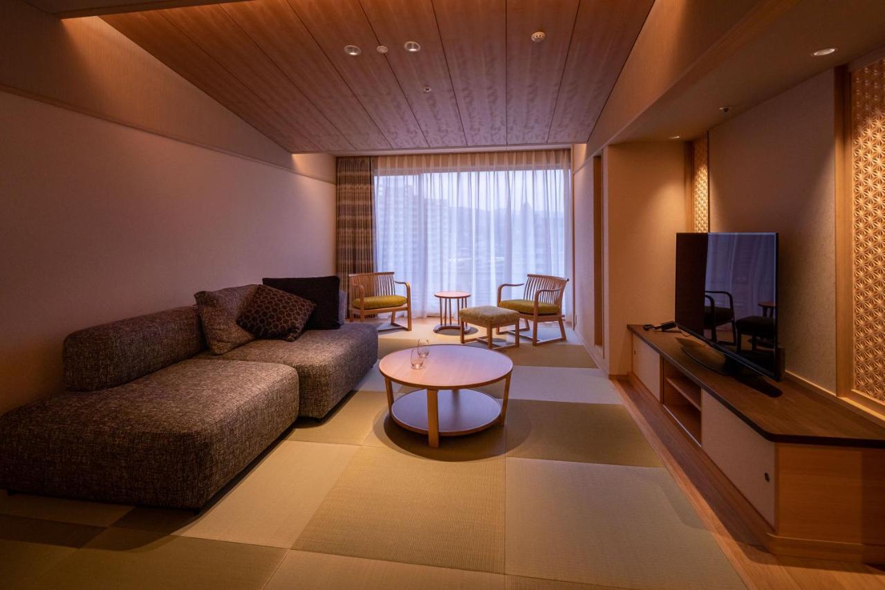Hotel Wakamizu Takarazuka Zewnętrze zdjęcie