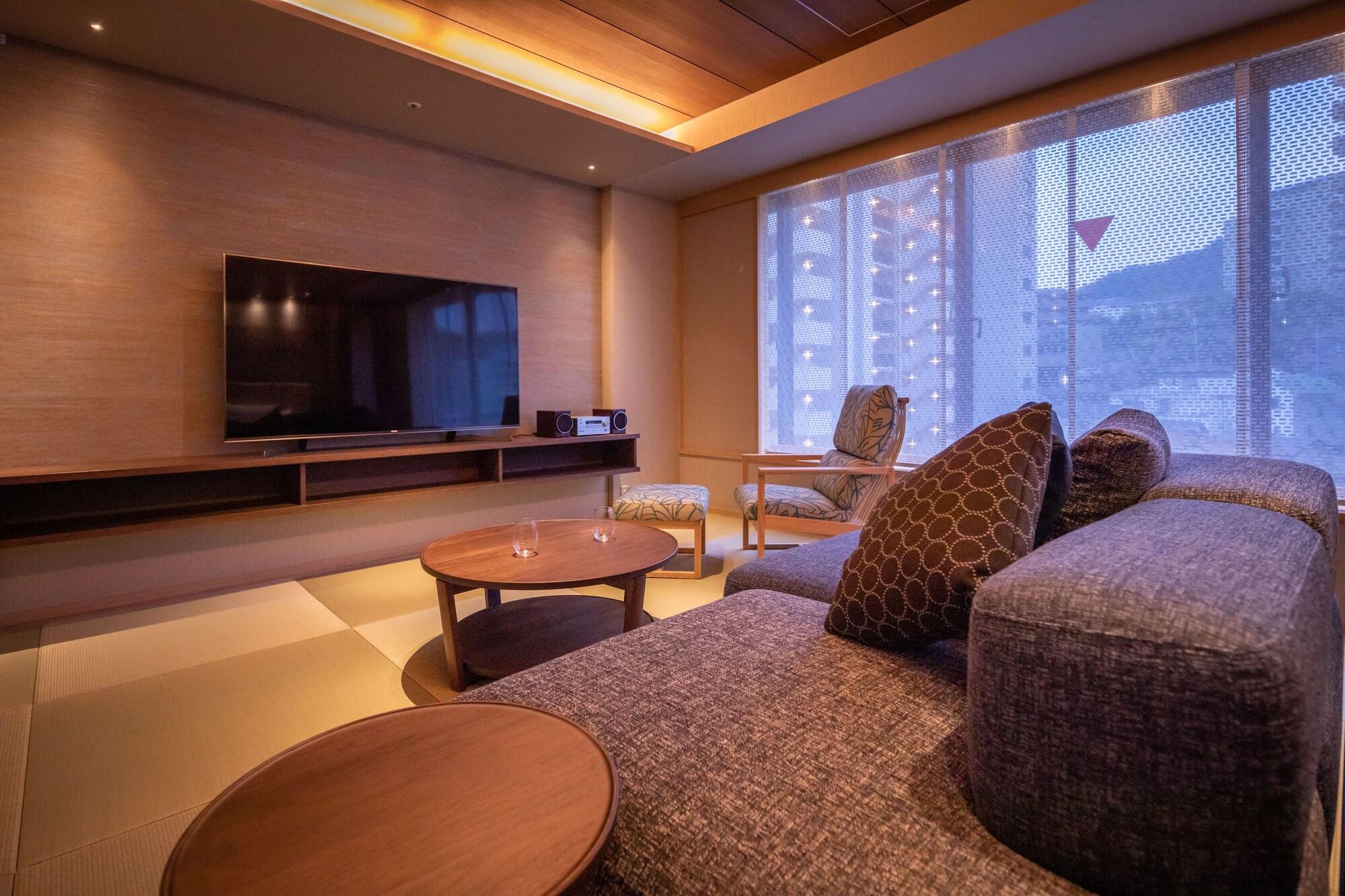 Hotel Wakamizu Takarazuka Zewnętrze zdjęcie