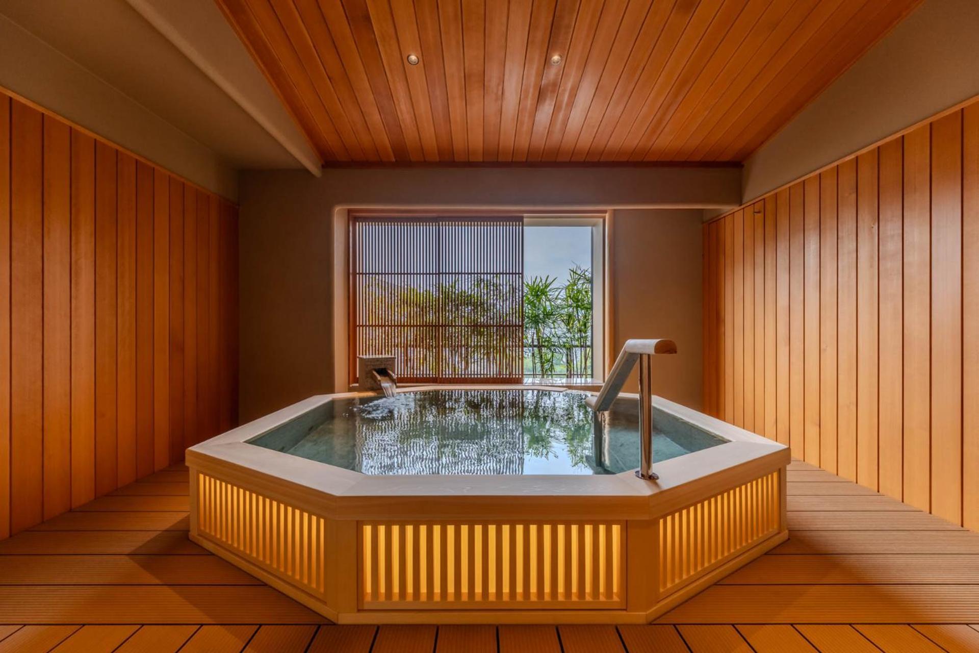 Hotel Wakamizu Takarazuka Zewnętrze zdjęcie