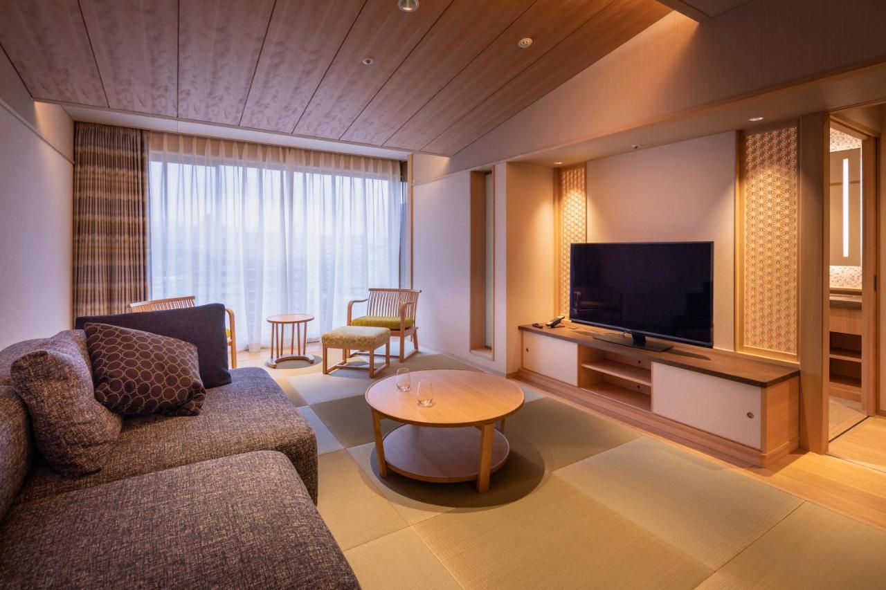 Hotel Wakamizu Takarazuka Zewnętrze zdjęcie